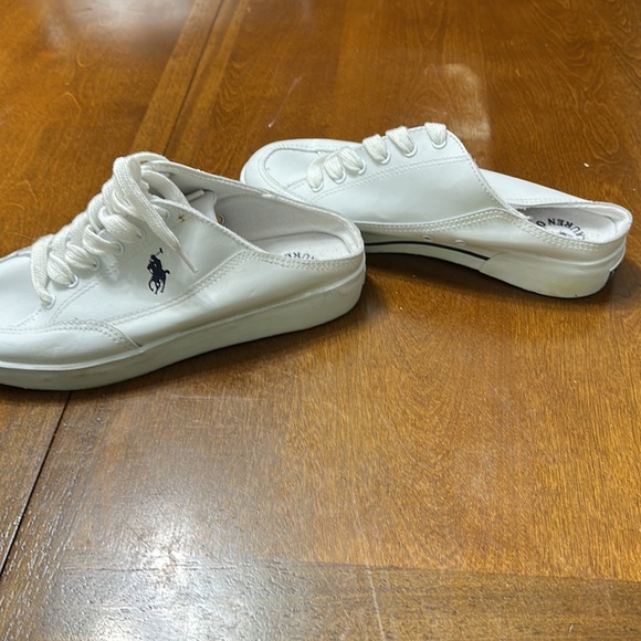 Polo slides - Picture 2 of 4